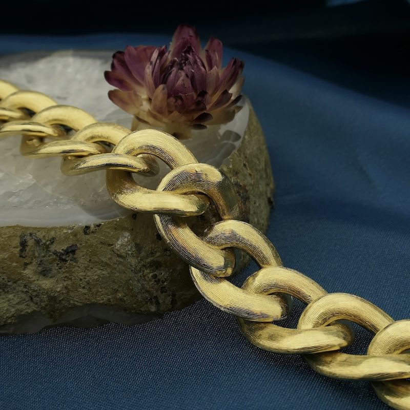 Image 2 of Robust gold gourmet link bracelet
