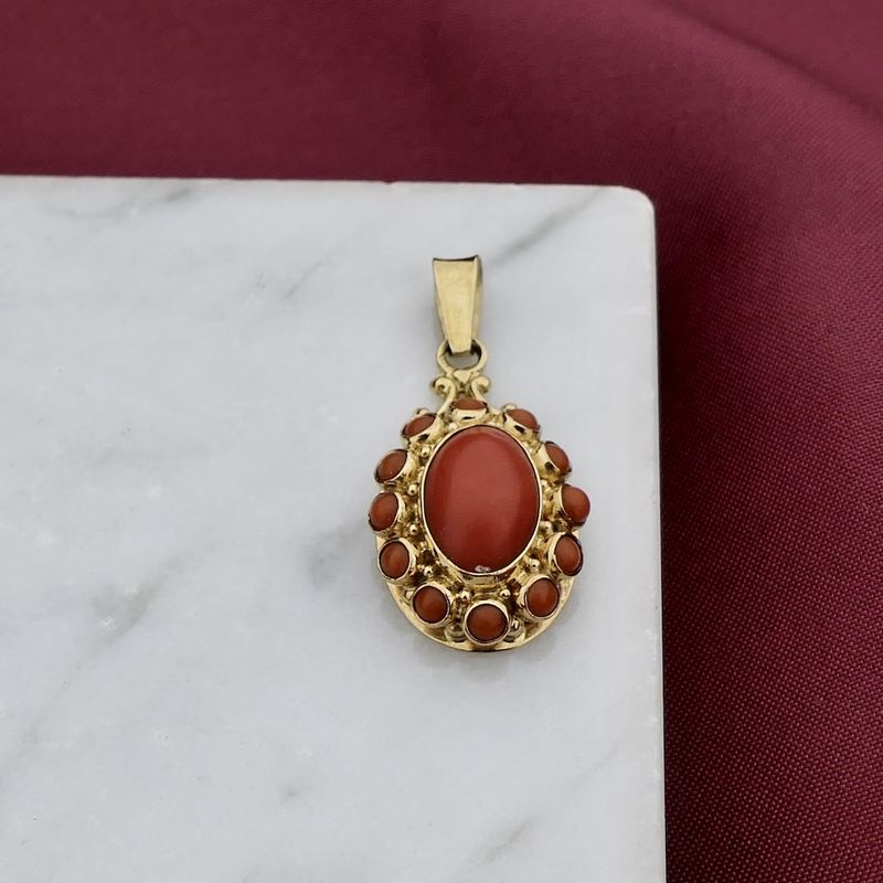 Image 8 of Antique gold pendant with blood coral