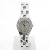 Baume Mercier Linea; 18k gold women's watch with diamonds and mother-of-pearl dial
