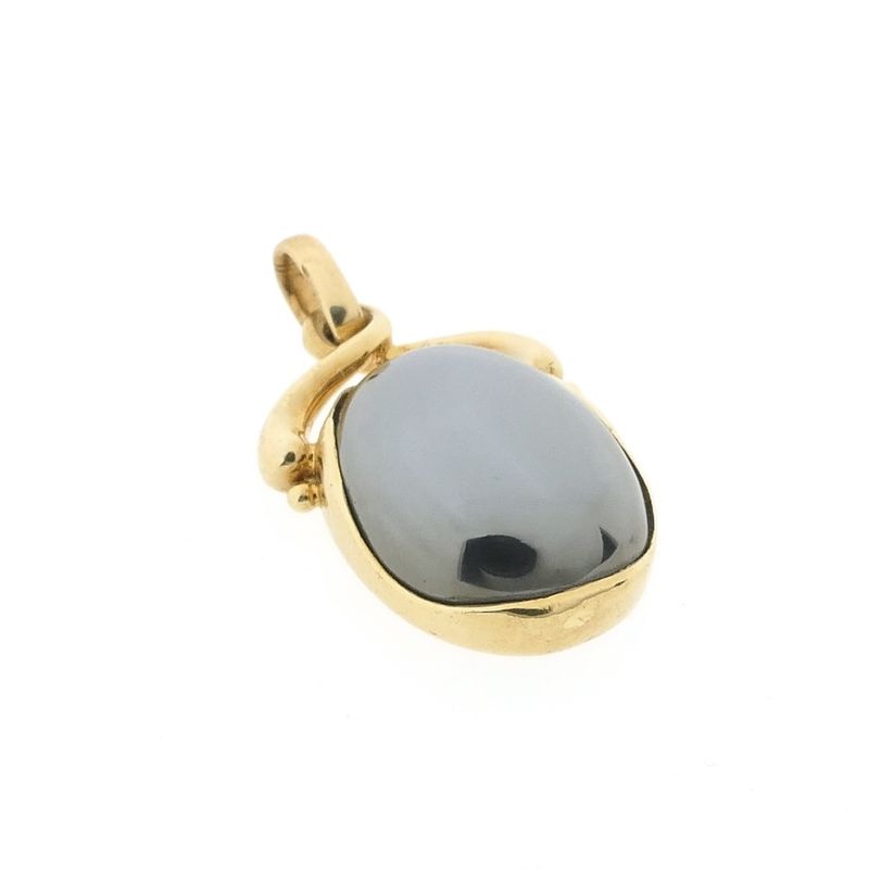 Image 4 of Gold pendant with hematite