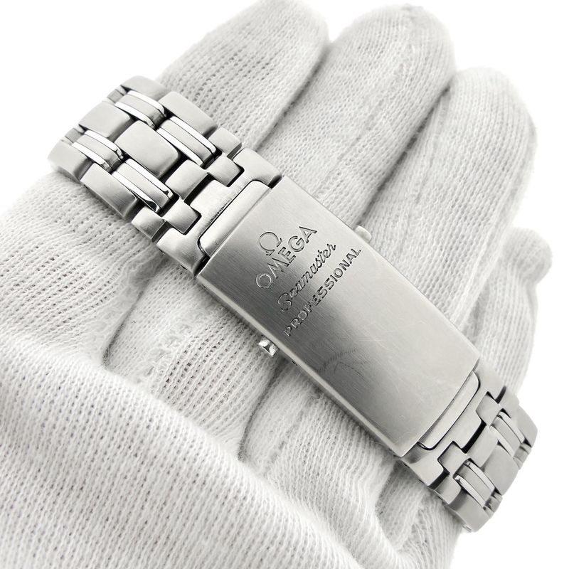 Image 15 of Omega Seamaster 300m 'James Bond'; Automatic men's diving watch