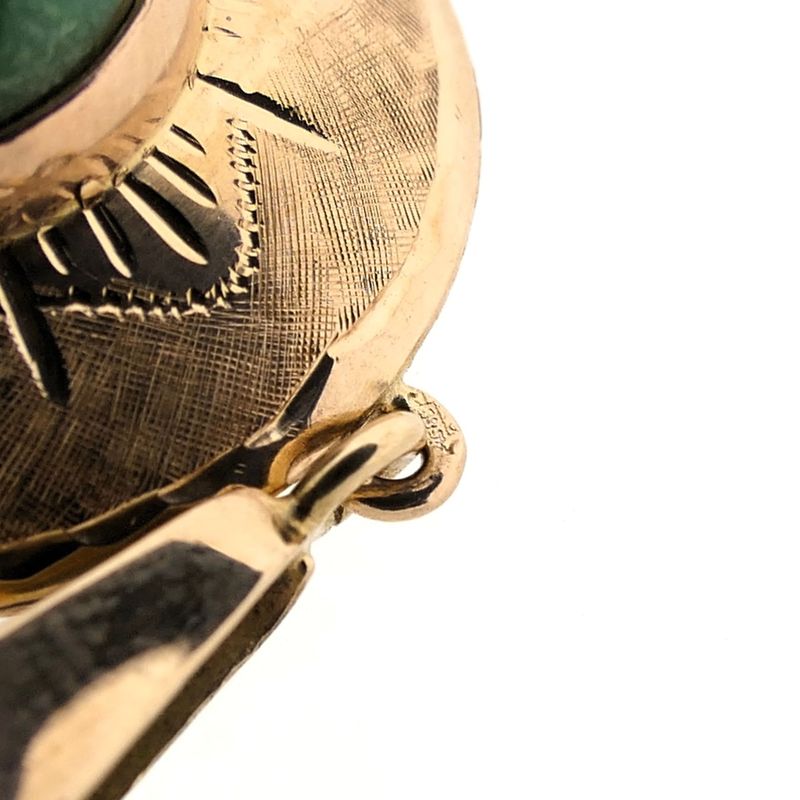 Image 7 of Gold pendant with malachite