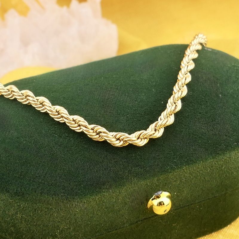 Image 8 of Gold twisted link chain