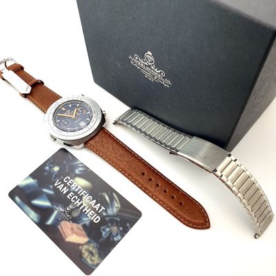 Image 2 of Heuer Calculator; Vintage chronograaf heren horloge