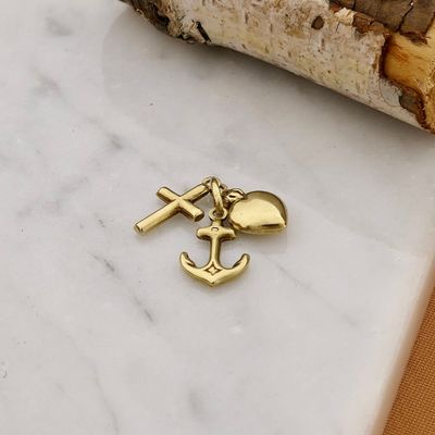 Gold Pendant; Faith, Hope, Love. Image 2 of Gold Pendant; Faith, Hope, Love.