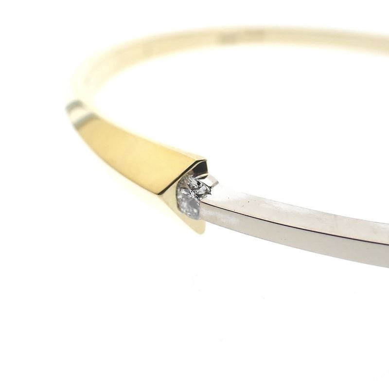 Image 5 of Two-tone gold bangle; Diamond | Ø 61 mm