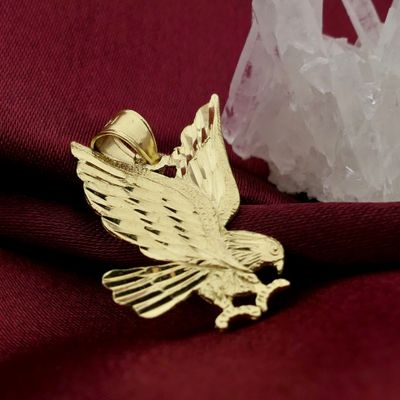 Image 2 of Gold pendant of an eagle