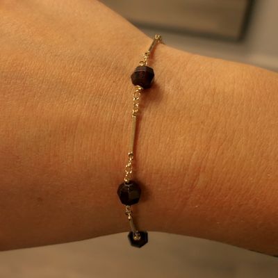 Image 2 of Gold bar link bracelet with garnet