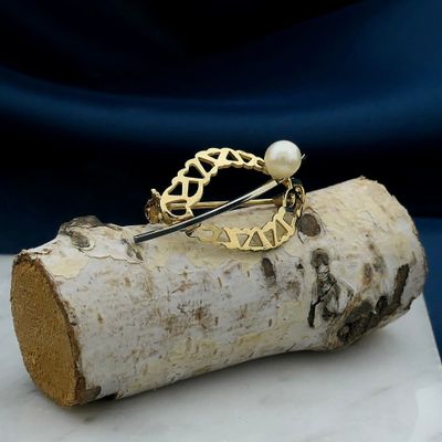 Image 2 of Vintage two-tone gold brooch with pearl