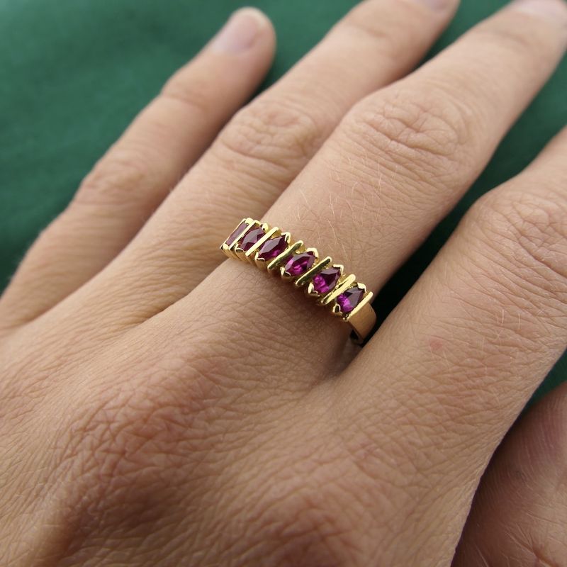 Image 8 of 18 carat gold ring with spinel