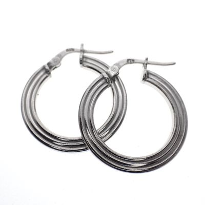 Image 1 of Silver flat earrings with a line pattern | Ø 21 mm