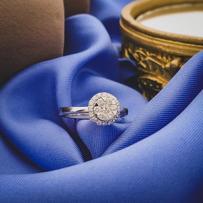 Image 2 of White gold ring with diamonds | 0.42 ct.