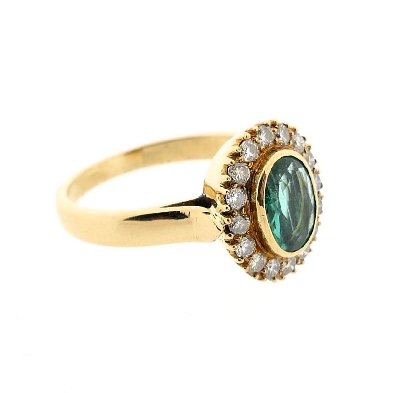 Image 5 of Gold ring with emerald and diamonds; 0.32 ct.