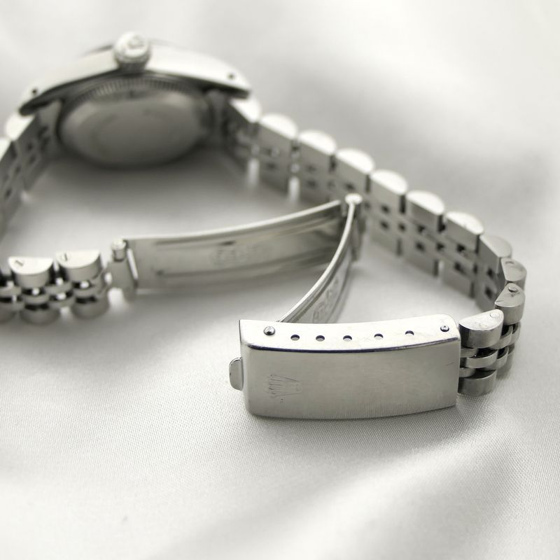 Image 14 of Rolex Oyster Perpetual 26mm 67180; Vintage ladies watch