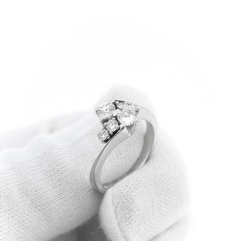 Image 11 of White gold ring with diamond 0.80 ct.