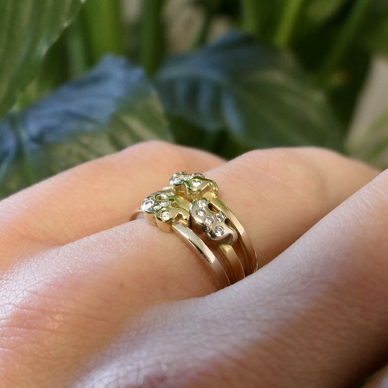 Image 7 of Tricolor gold ring with diamonds; 0.15 ct.