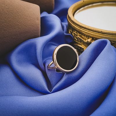 Image 2 of Rose gold ring with onyx