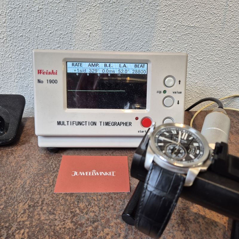 Image 20 of Cartier 'Calibre de Cartier' 3389 W7100014; Automatic men's watch