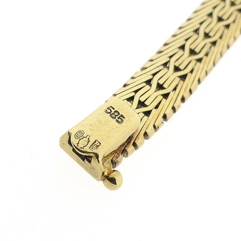 Image 6 of Gold herringbone link necklace