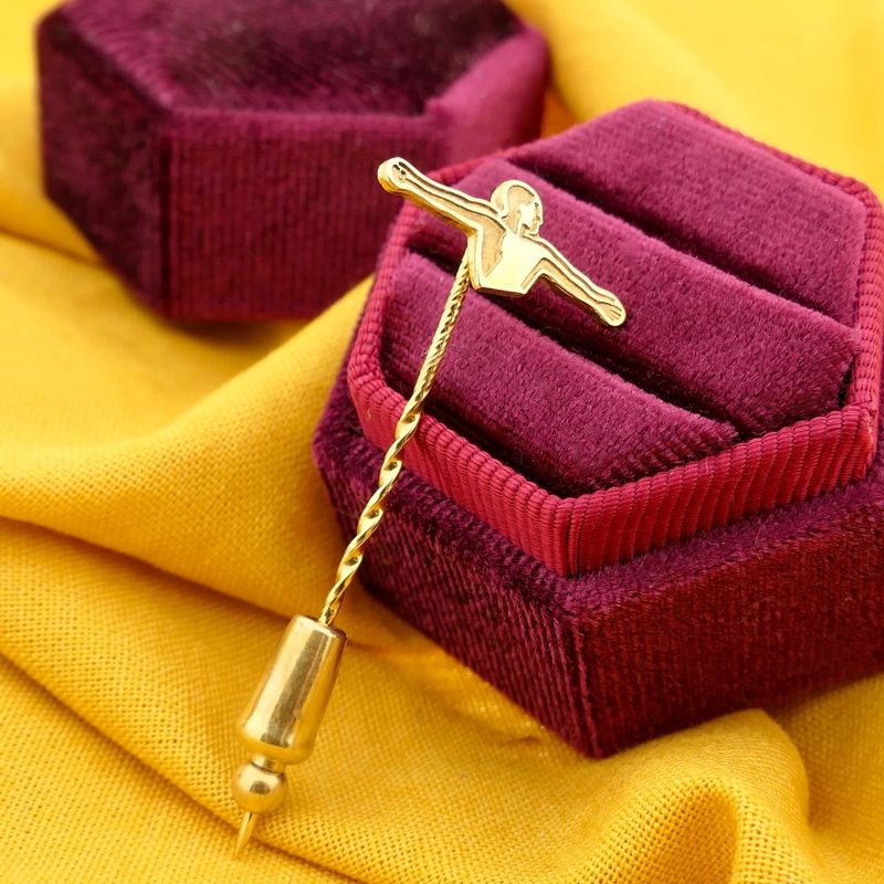 Image 2 of Golden lapel pin; AkzoNobel