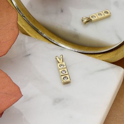 Image 2 of Gold pendant with zirconia