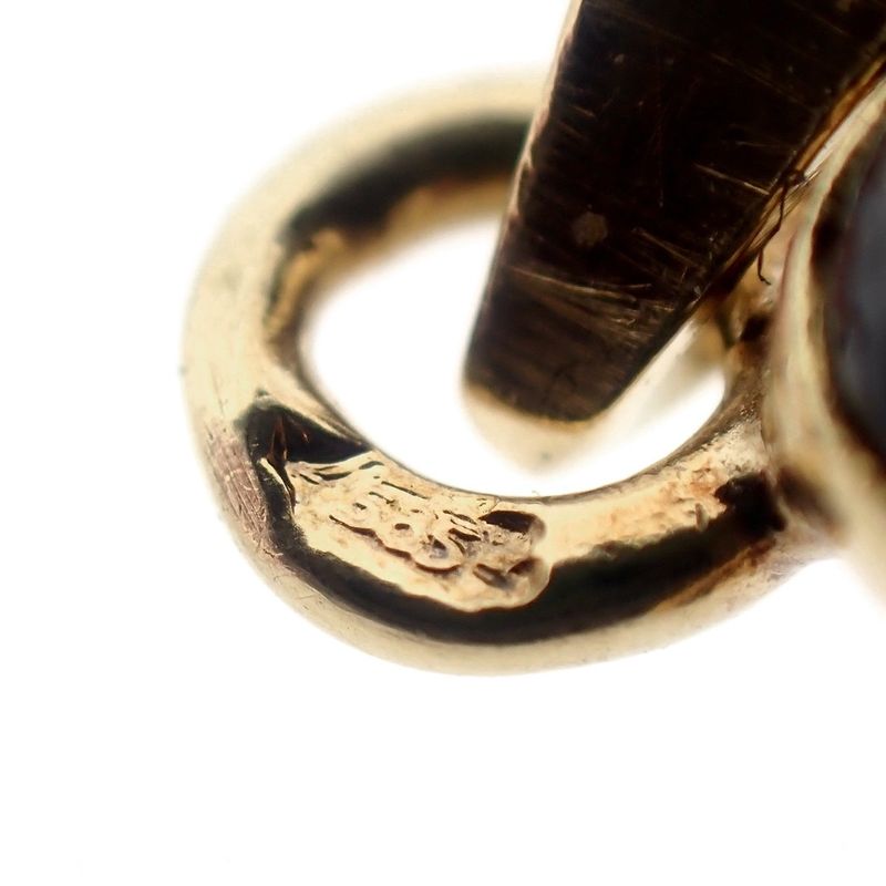 Image 8 of Vintage gold pendant with garnet stones