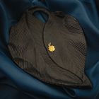 Image 2 of Gold pendant of a four-leaf clover