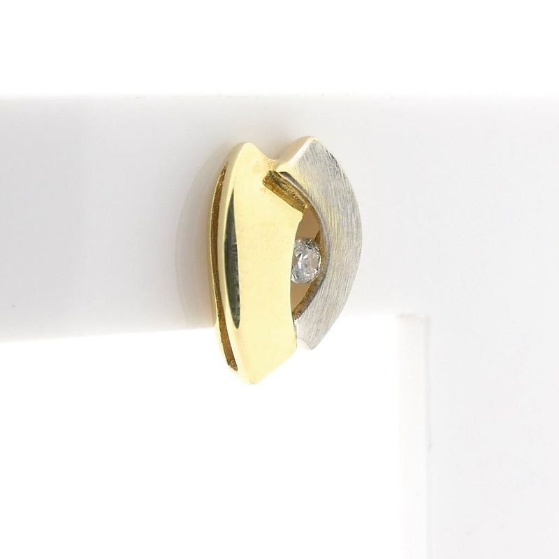 Image 4 of Bicolor gold stud earrings with zirconia