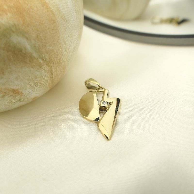 Image 2 of Golden fantasy pendant with diamond | 0.005 ct.