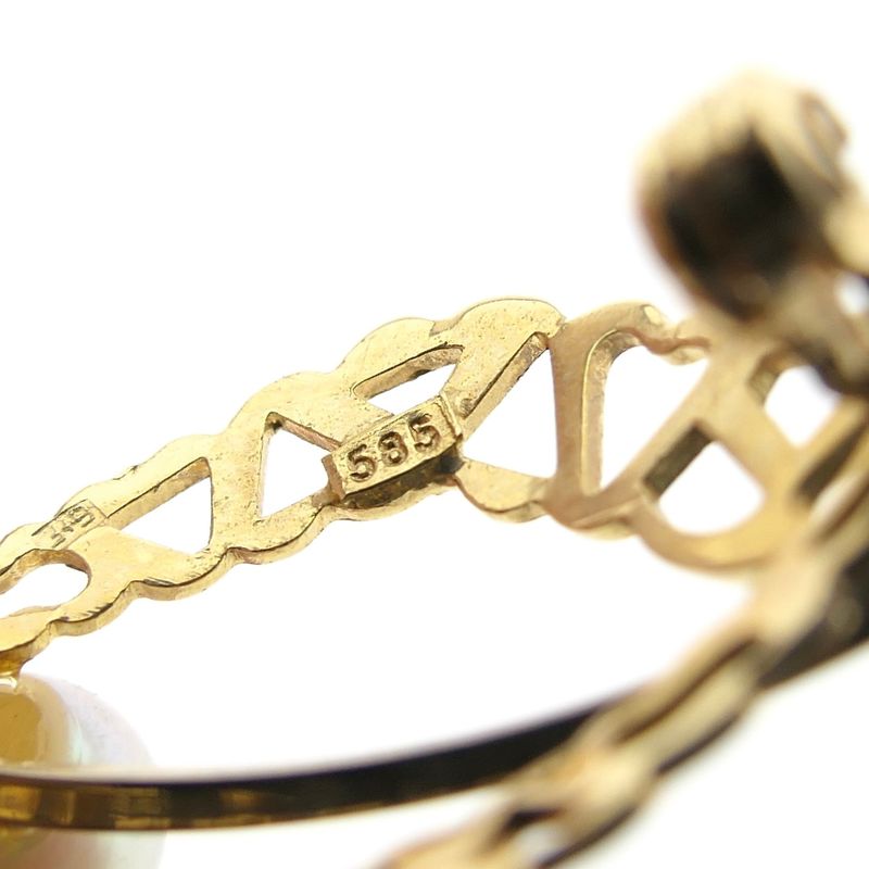 Image 6 of Vintage two-tone gold brooch with pearl