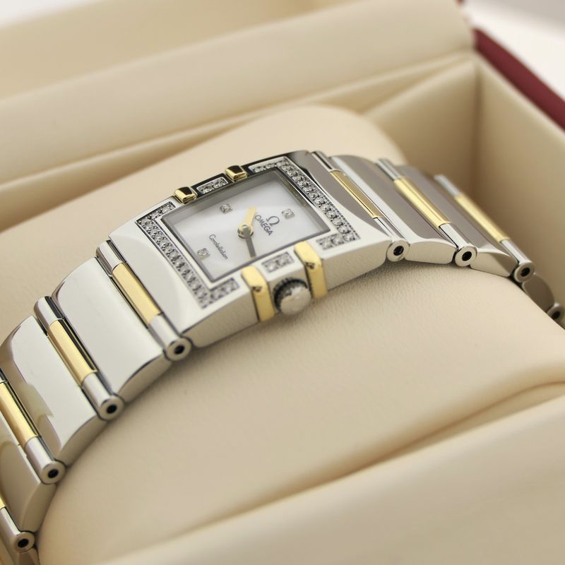 Image 14 of Omega Constellation Quadra 'Full Bar'; 18k. Goud/stalen dames horloge met diamanten
