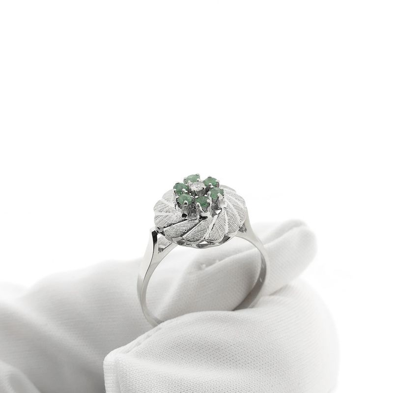Image 7 of Gold ring with emerald and diamond; 0.03 ct.