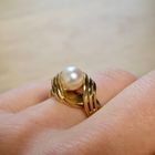 Image 8 of Vintage gold ring with pearl