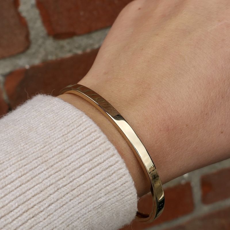 Image 10 of Gold smooth slave bracelet | Ø 61.3 mm