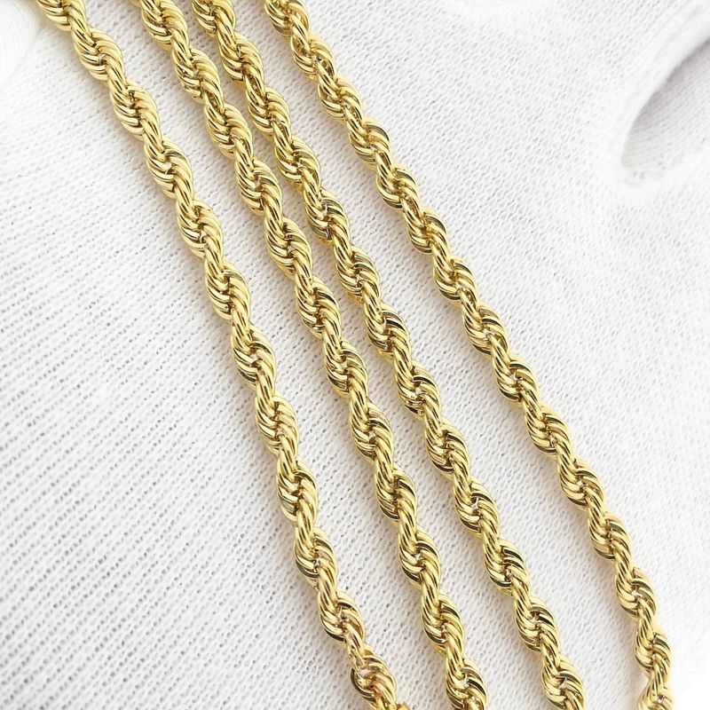 Image 8 of Gold twisted link chain