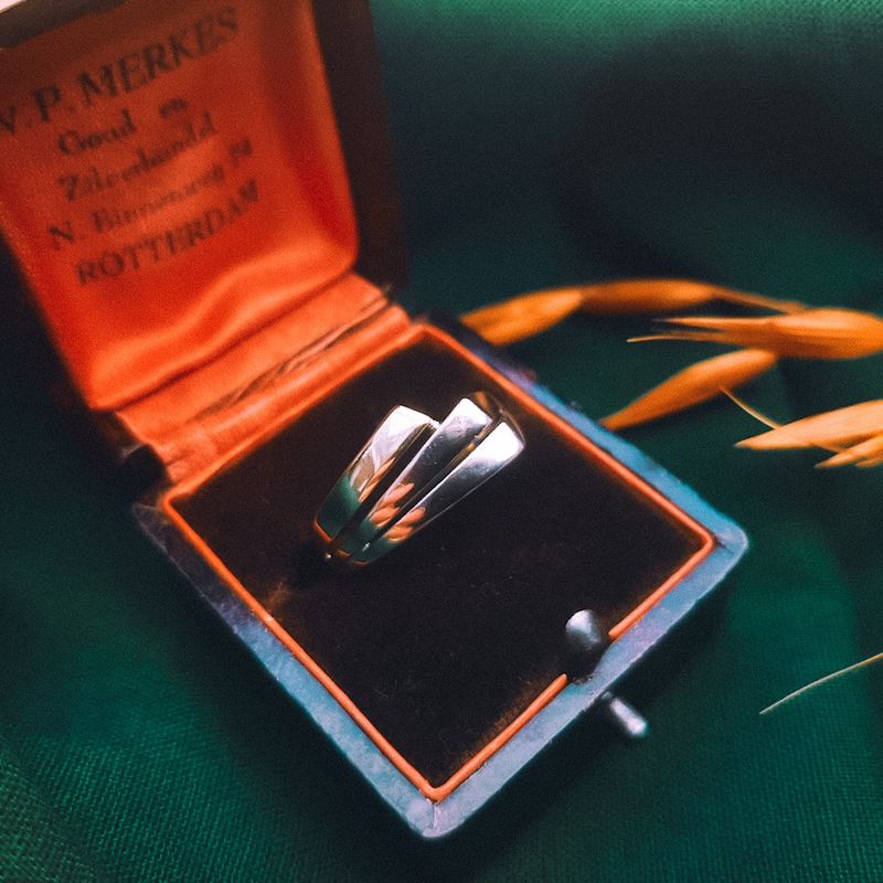 Image 2 of Two-tone gold fantasy ring