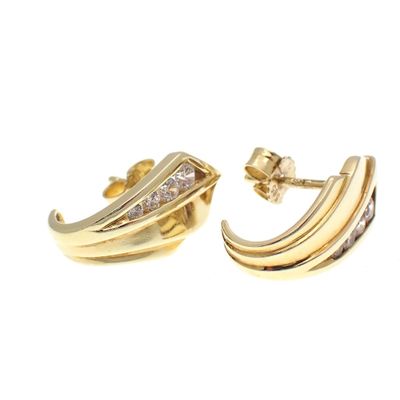 Image 1 of Yellow gold stud earrings with zirconia