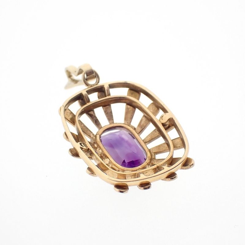 Image 7 of Gold pendant with large amethyst