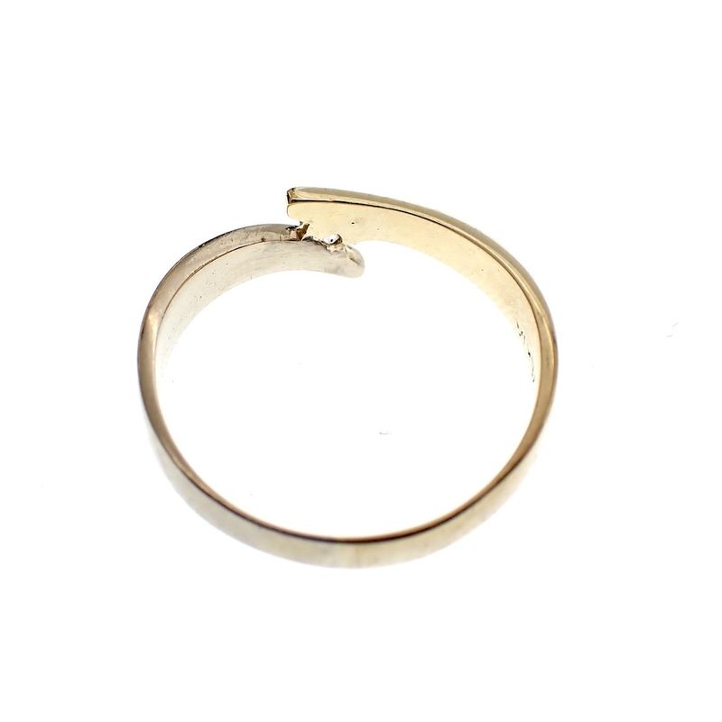 Image 5 of Two-tone gold ring with 0.14 ct diamond.