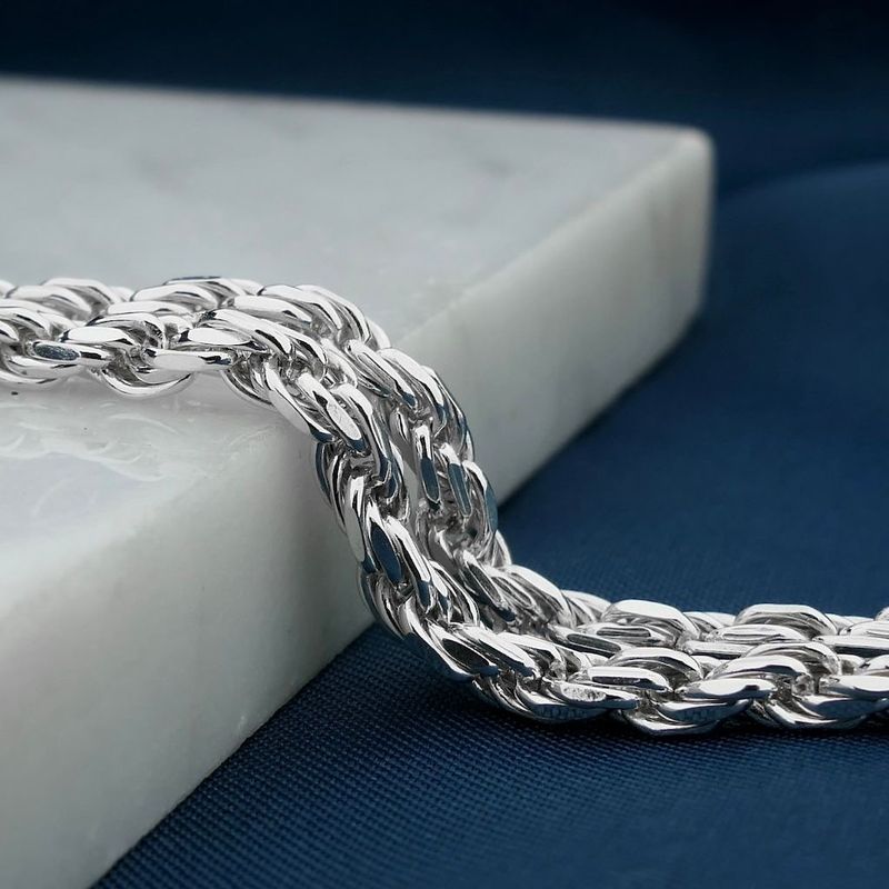 Image 2 of Silver twisted link chain