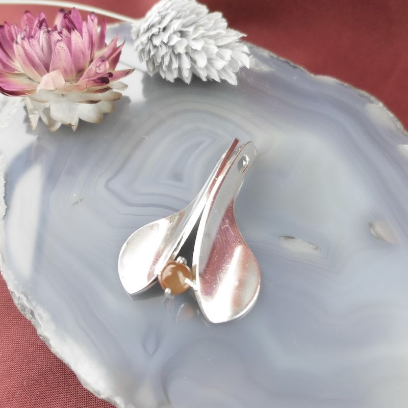 Image 7 of Silver fantasy pendant with carnelian