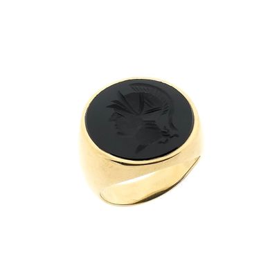 Image 1 of Gold signet ring with onyx