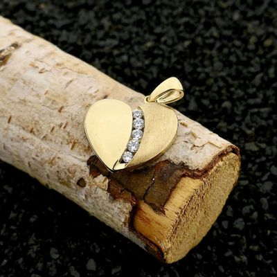 Gold Heart Pendant with Zirconia; 9 Karat Image 2 of Gold Heart Pendant with Zirconia; 9 Karat