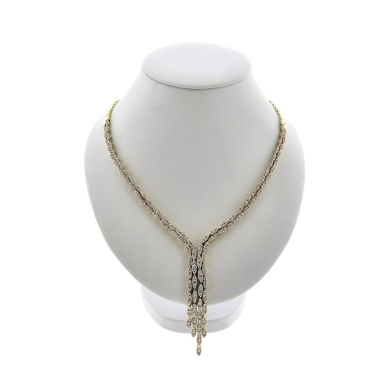 Image 1 of Gold necklace with diamonds; 8.13 ct.