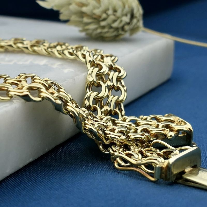 Image 2 of Gold double Prince of Wales link bracelet