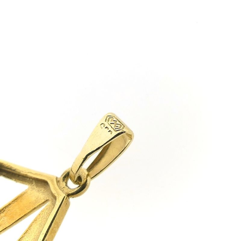 Image 7 of Gold pendant with zirconia