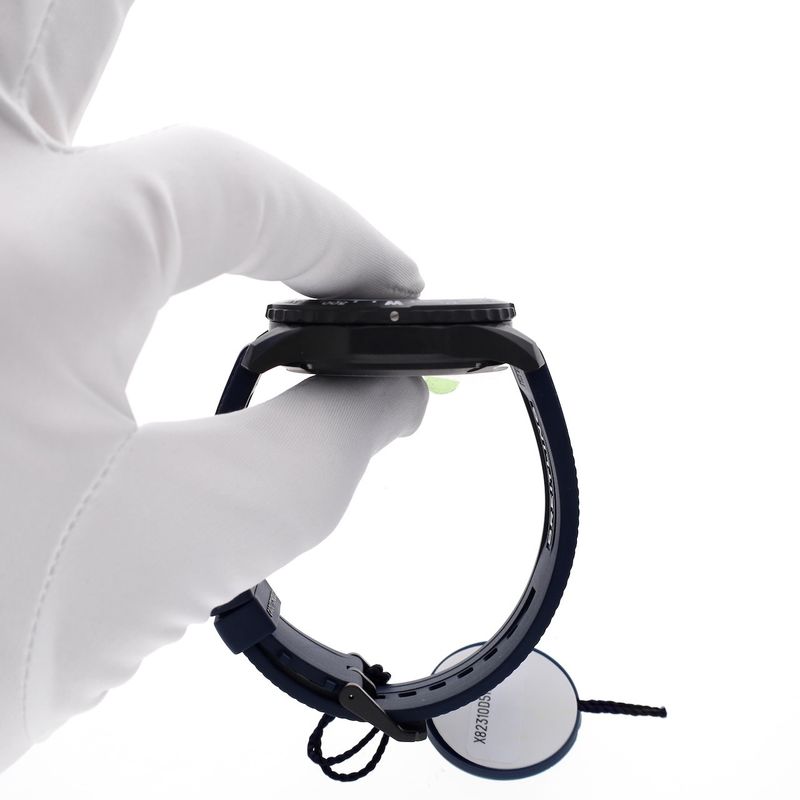 Image 6 of Breitling Endurance Pro 'Blue' X82310; Chronograph men's watch