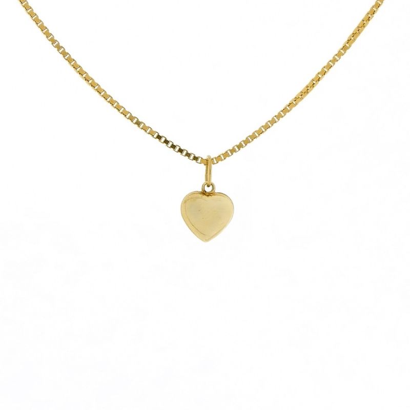 Image 6 of Gold pendant of a heart