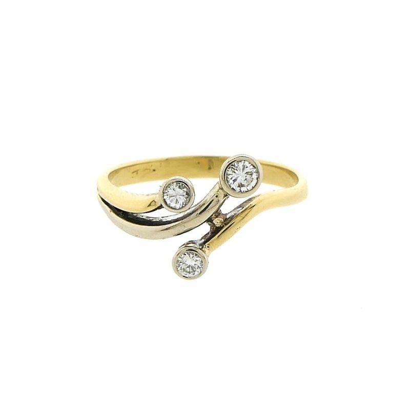 Image 7 of Two-tone ring set with diamonds | 0.18 ct.