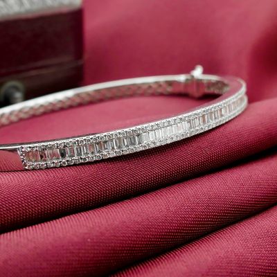 Image 2 of White gold Tirisi bracelet with diamonds; Size S/M